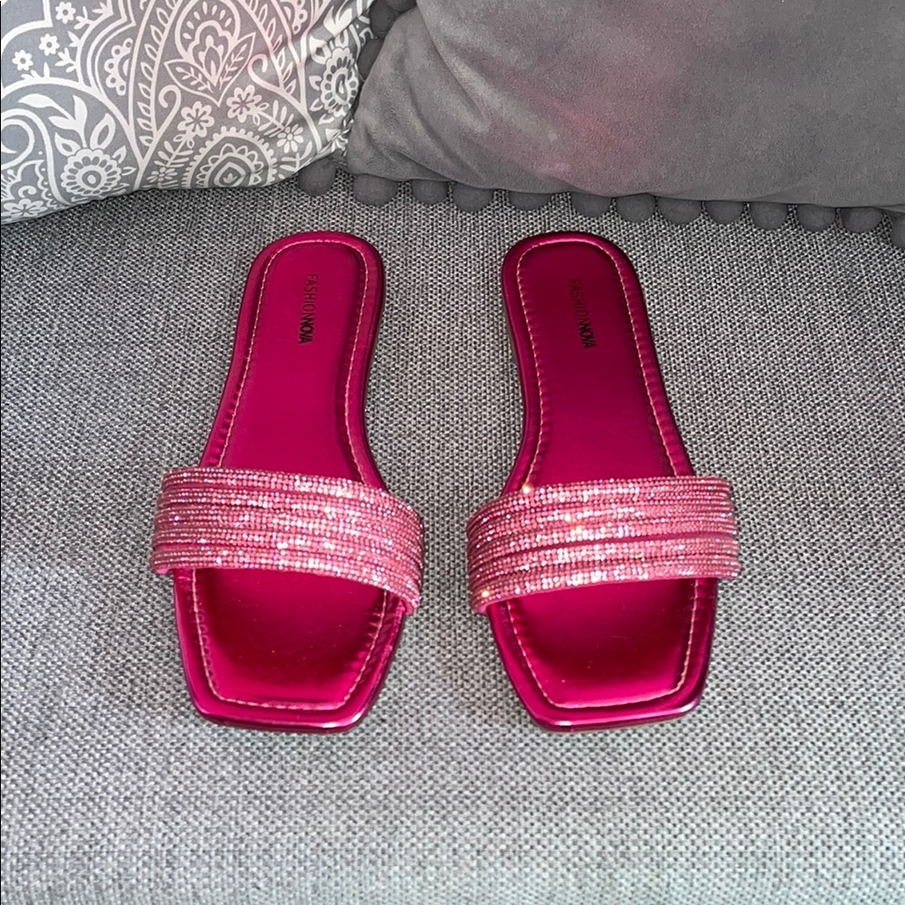 FN “Came Across You Flat Sandals” 💖 - Picture 2 of 6